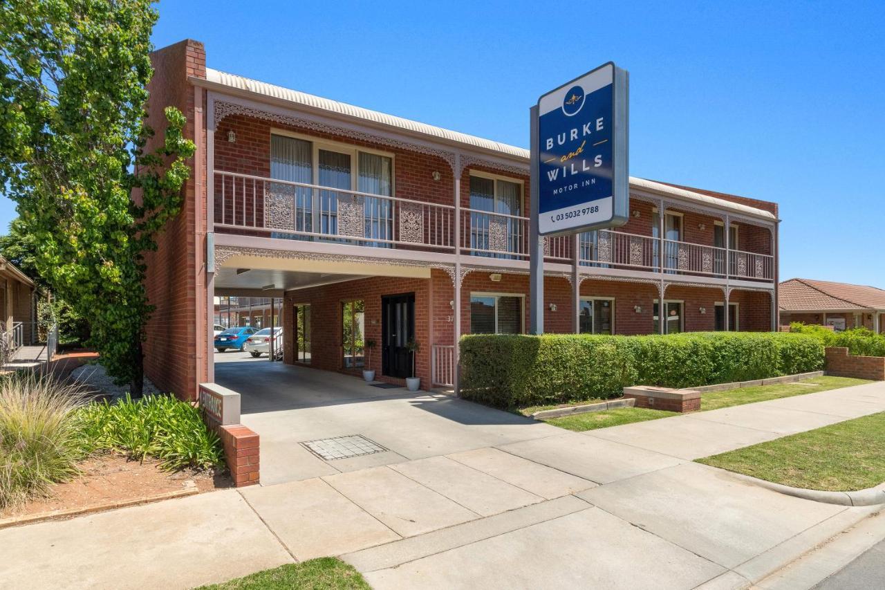 Burke And Wills Motor Inn Суон-Хилл Экстерьер фото