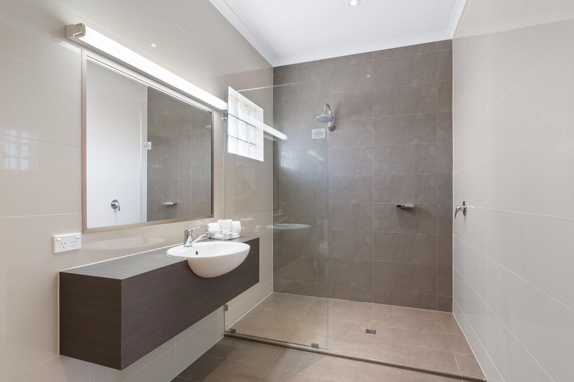 Burke And Wills Motor Inn Суон-Хилл Экстерьер фото