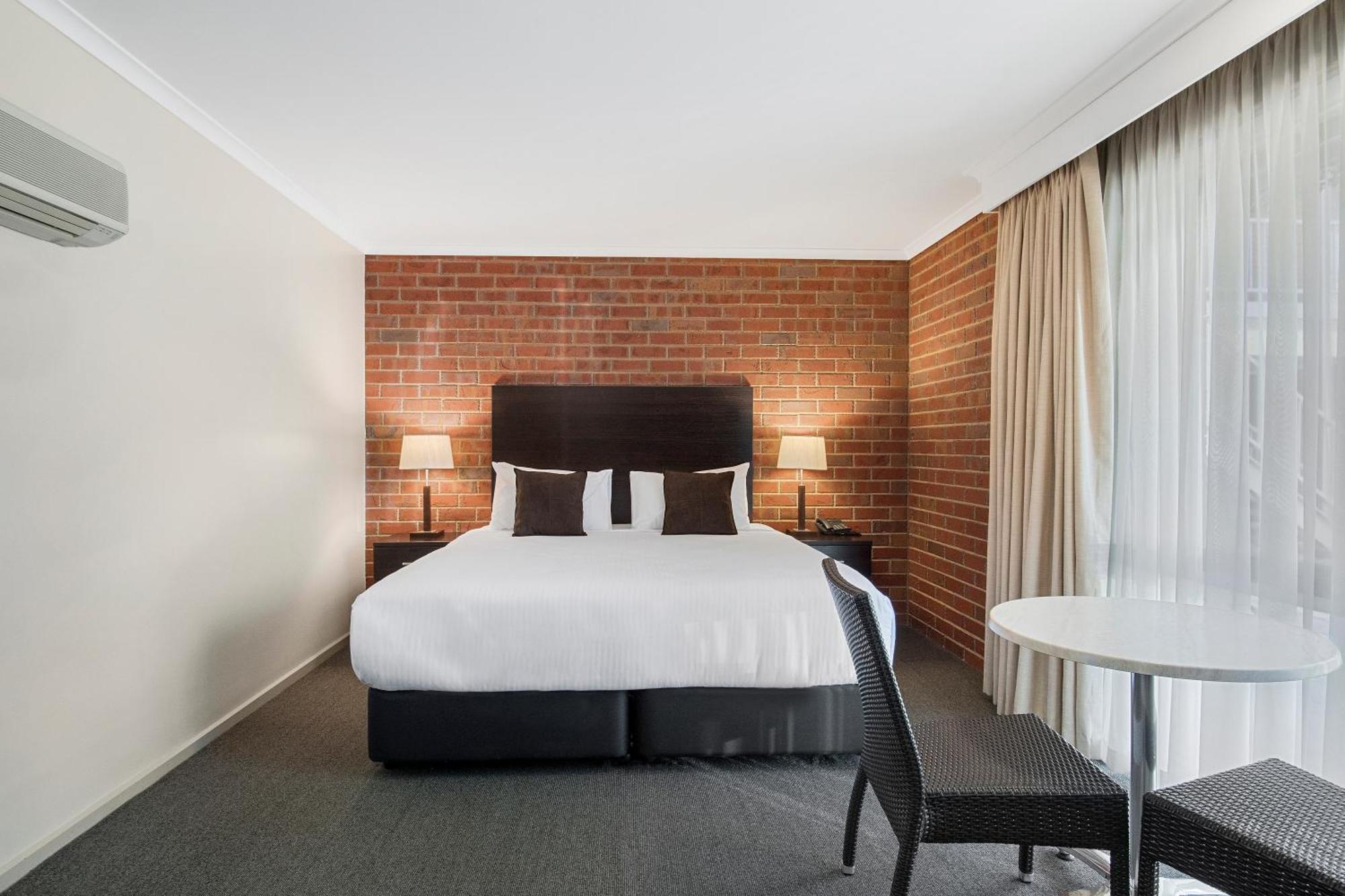 Burke And Wills Motor Inn Суон-Хилл Номер фото